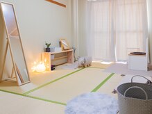 フロー(Flow)の雰囲気（完全個室のお着換え＆よもぎ蒸しルーム。ゆったりくつろげます。）