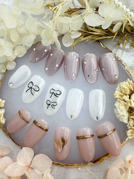 ネイルパレット 栄店(Nail Palette)の写真/《オフィスネイルにもおすすめ♪》センス抜群のサンプル多数!肌に馴染む似合わせカラー&デザインをご提案。