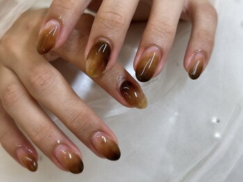 ブラウンニュアンスグラデネイル