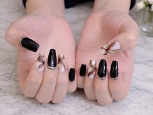 オープンセサミ ネイルアンドアイラッシュ 荻窪店/ブラック×大理石ネイル