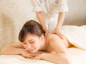 もみかる 流通通り店の写真/疲れが取れない毎日に…極上リンパ×もみほぐし手技で辛い首肩コリ・パンパンのふくらはぎもスッキリ解消♪