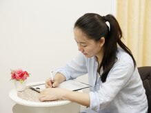 カルテにご記入お願いします![銀座/アロマリンパ/小顔コルギ/ハイパーナイフ/ハイパーナイフEX/よもぎ蒸し]