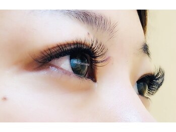 デリカトゥーラ(Delicatura)/ボリュームラッシュ