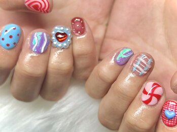 マーメイドアートネイル 新横浜(Mermaid Art Nail)/ショートカラフルネイル