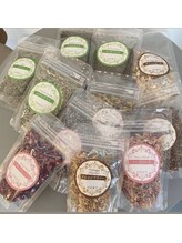 モワメーム(moi-meme)/【よもぎ蒸し】ハーブの読み取り