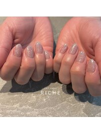 うるツヤフラッシュラメネイル