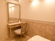 シェリール(Cherir)/サロン内観