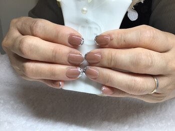 イリスネイル(IRIS NAIL)/