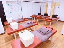 北千住駅前整体院の雰囲気（明るく清潔な院内・複数ベッド完備【整体/姿勢/骨盤】）