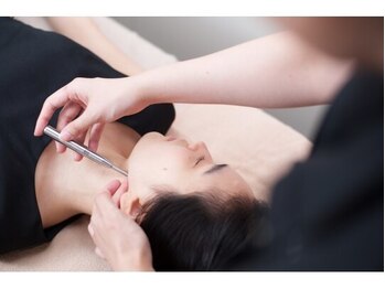 シンメトリー 船橋店/小顔の施術の様子５