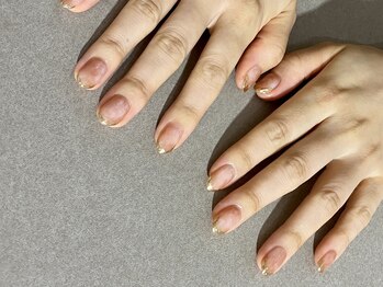 アンドローブ 銀座店(&robe)/カフェネイル＋先端ミラー