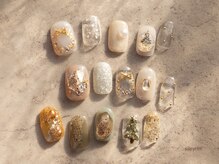 シルニー リム(Silny rim)/アシンメトリーニュアンスネイル