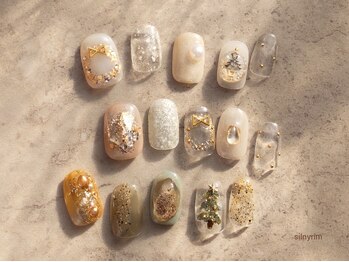 シルニー リム(Silny rim)/アシンメトリーニュアンスネイル