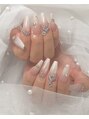 なでしこ ホワイトグラーデーションネイル☆