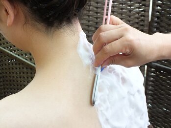 むつみ理容/うなじ＆背中剃り