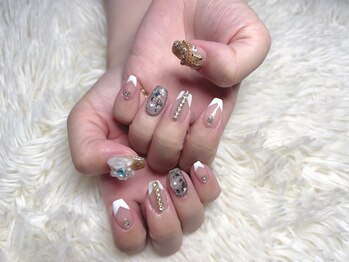 ネイルアンドアイラッシュサロン エスポアール(nail&eyelash salon espoir)/フレンチネイル キラキラネイル