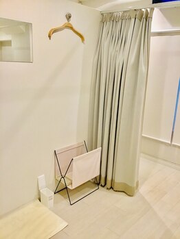 ポーラ エステサロン本郷店(POLA)/ご来店の流れ7（お荷物置き）