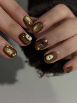 ヌア(nur.)/brown magnet