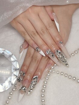 カラーズ(colors)/☆ビジュー×フレンチ×クロム☆