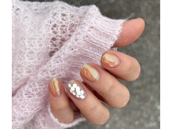 コウ 甲子園口店(KOH)の写真/洗練されたニュアンスデザインでスラっとした爪先に♪丁寧な甘皮ケアと高技術で、浮き知らずのモチが◎