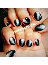 ピンクマジック(PINKMAGIC)/黒白のシックネイル