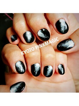 ピンクマジック(PINKMAGIC)/黒白のシックネイル