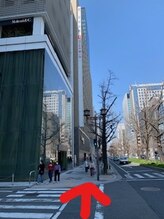 美容整体サロン 心斎橋/4直進（梅田方面に）