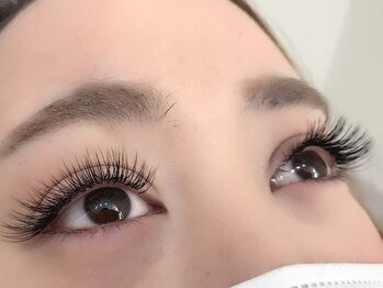 ラフ アイラッシュ アンド アイブロウ(ROUGH Eyelash&Eyeblow salon)の写真/【目元の可愛さ、魅力度UP◎】理想以上の仕上がりに感動…♪あなたの魅力を引き出す高技術サロン☆