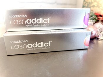 アイラッシュ フラフィー(fluffy)/話題の美容液