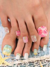 カラーズ 浜松店(colors)/涼しげフラワーネイル( *´艸｀)