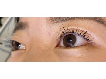 イノセントネイル(Innocent nailMR)/パリジェンヌラッシュリフト