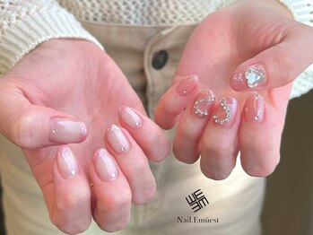 ネイル エミュスト(Nail Emuest)/ワンホンネイル/フレンチネイル
