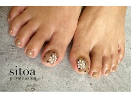 大人可愛いフットネイル♪