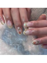 リッシュ トロワ(RICHE trois)/春っぽい！チューリップネイル
