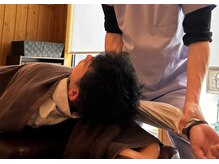 栄光治院 岡崎南院/施術風景【猫背矯正】