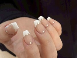 白フレンチネイル ストーン