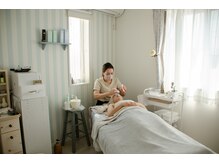 コモレビ(Komorebi)/施術風景