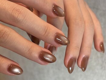 Huea【原宿/フィルイン/パラジェル /定額/マグネット】の写真/【原宿駅徒歩1分☆】嬉しいずっとオフ無料!豊富なパーツとカラーでかわいいを作り、あなたの理想の指先に。