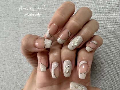 フラワーズネイル(flowers nail)の写真