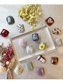 RICHELLE Design Collection