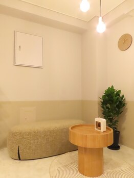 ルモア(Lumor)/店内待ち合い