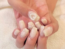 パールビジューネイル