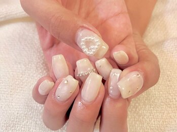 サクノネイル(SAKUNONAIL)/パールビジューネイル