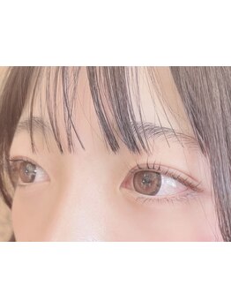 ナチュラル上品な目元にしたい