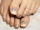 ラテネイル(Latte Nail)の写真/【GW前・サンダル準備に◎】抜け感デザインで大人可愛い春フットネイル♪角質除去のケアも◎