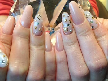 エスフィーネイルサロン リシェル(Esfy nailsalon Richer)/宝石ネイル