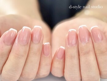 ディースタイル ネイルスタジオ(d-style)の写真/指先のオシャレは女性のたしなみ☆大人女性のためにシンプルながらもこだわりのあるデザインをご提案◎