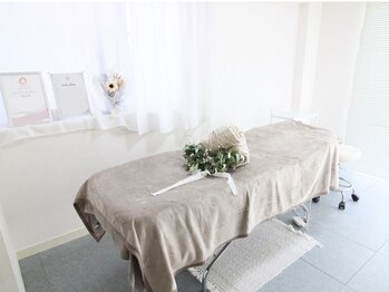 リベルテ(LIBERTE)の写真/【ツヤ肌リフトアップマッサージ】理想の小顔へ！いつまでも綺麗であり続けたいをサポート☆選べるパック付