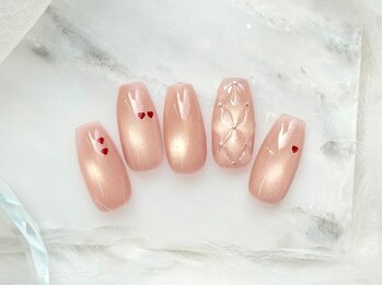 ラヴィット 梅田店(Lovit)の写真/ジェルネイル未経験の方にもおススメの爪の健康を考えたハンドケアをご提案★上品さにこだわった美麗ネイル