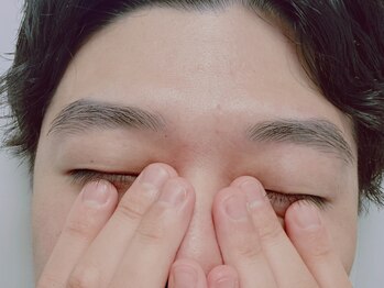 ウルワ(URUWA)の写真/【メンズ限定/完全個室】第一印象は眉で決まる！骨格に合わせた理想の眉で清潔感＆仕事力アップの目元へ